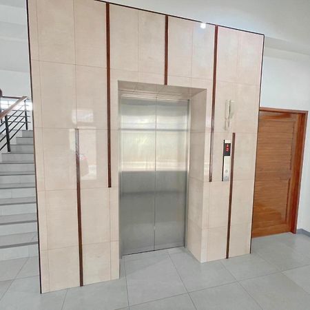 Sc Residences Сурат Тхани Екстериор снимка
